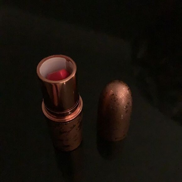 NEW MAC Amplified Creme Lipstick COTE D’AMOUR - Picture 7 of 7